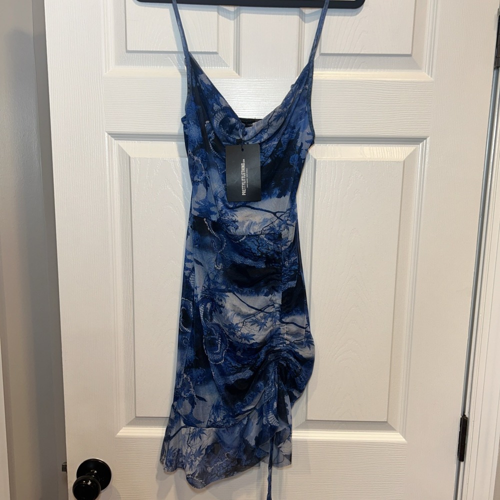 PrettyLittleThing Blue & Navy Floral Mesh Mini Dress